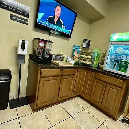 Quality Suites San Antonio Luaran gambar