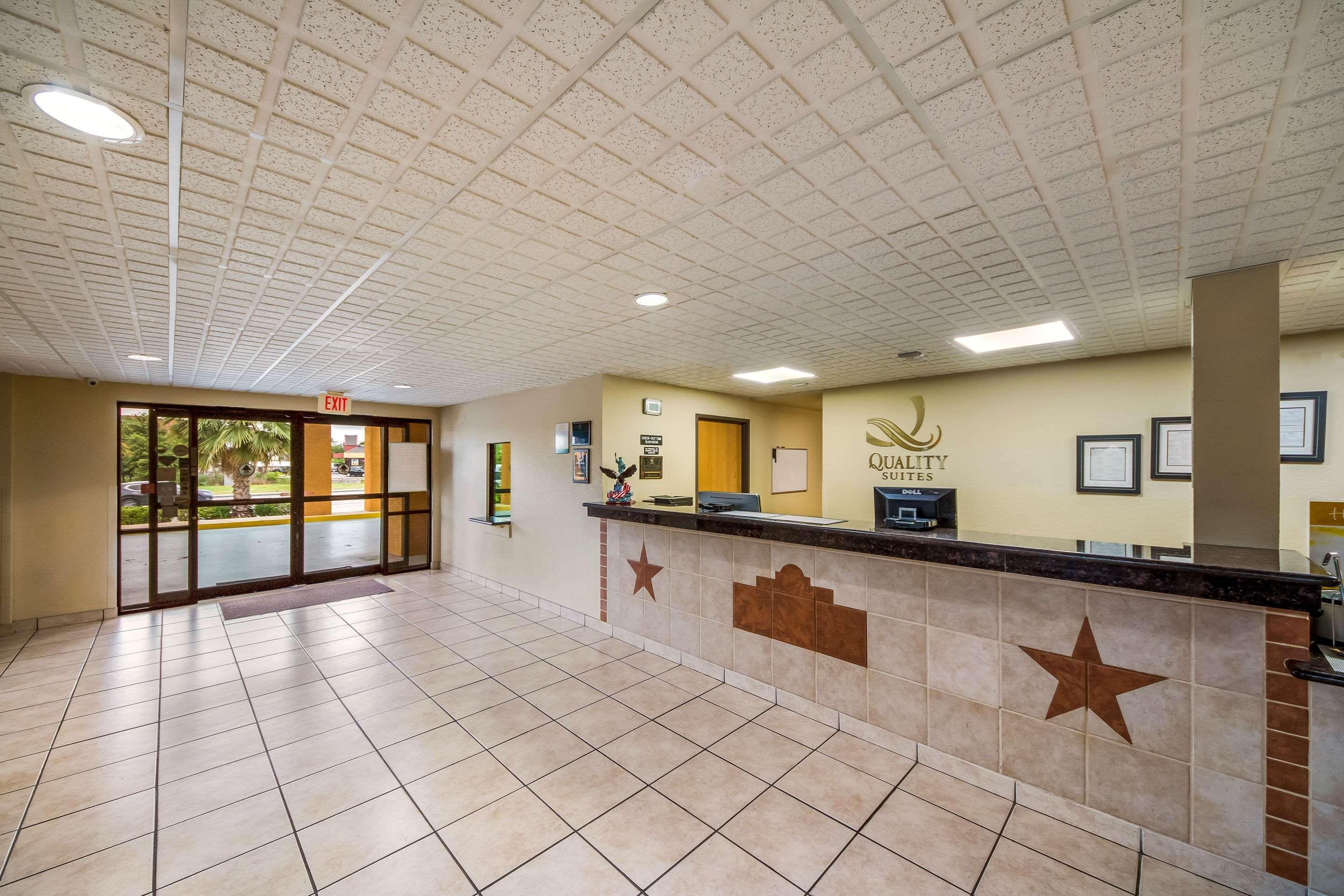 Quality Suites San Antonio Luaran gambar